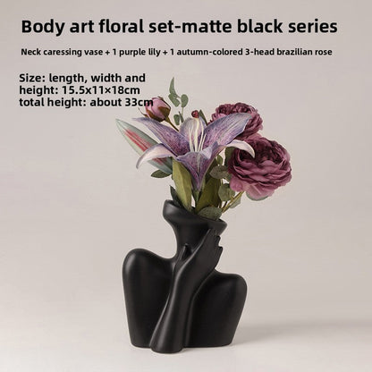 Luxury Minimalist Ceramic Vase inbine