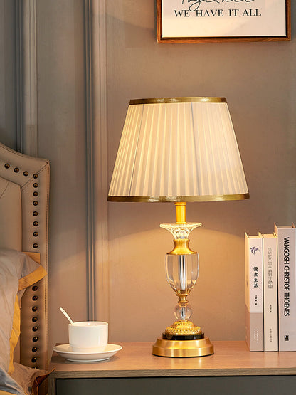 All-copper luxury crystal desk lamp inbine