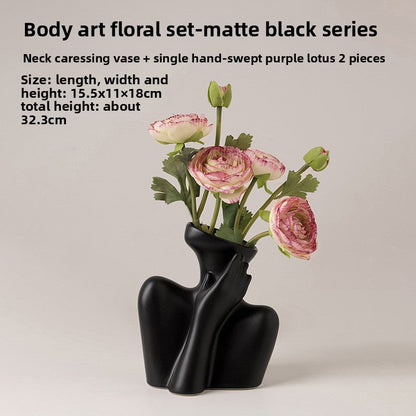 Luxury Minimalist Ceramic Vase inbine
