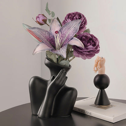 Luxury Minimalist Ceramic Vase inbine