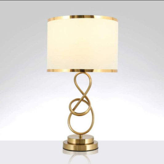 Postmodern light luxury table lamp inbine