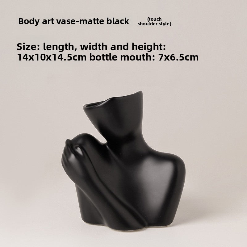 Luxury Minimalist Ceramic Vase inbine