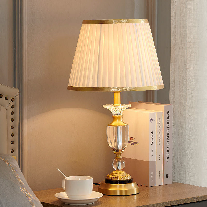 All-copper luxury crystal desk lamp inbine