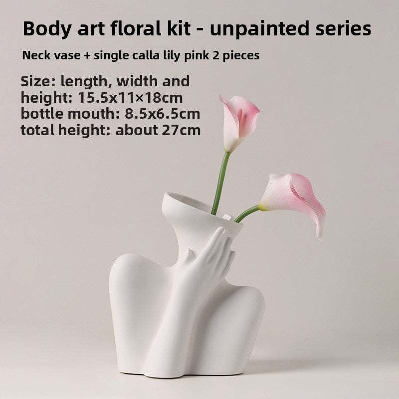 Luxury Minimalist Ceramic Vase inbine