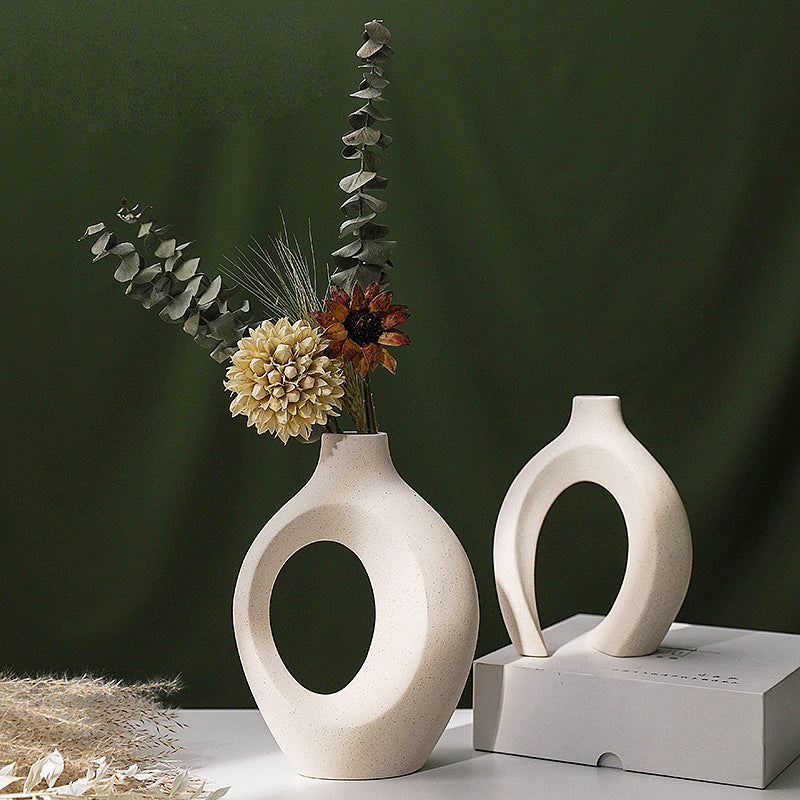 Decorative Vase inbine
